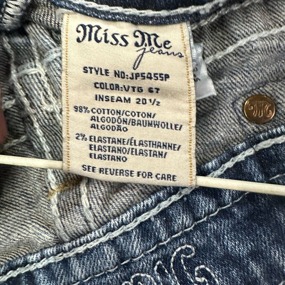 Miss Me 27 Capri Blue Jeans Fluer De Lis Embroidered Bling Distressed JP5455P - Picture 4 of 16